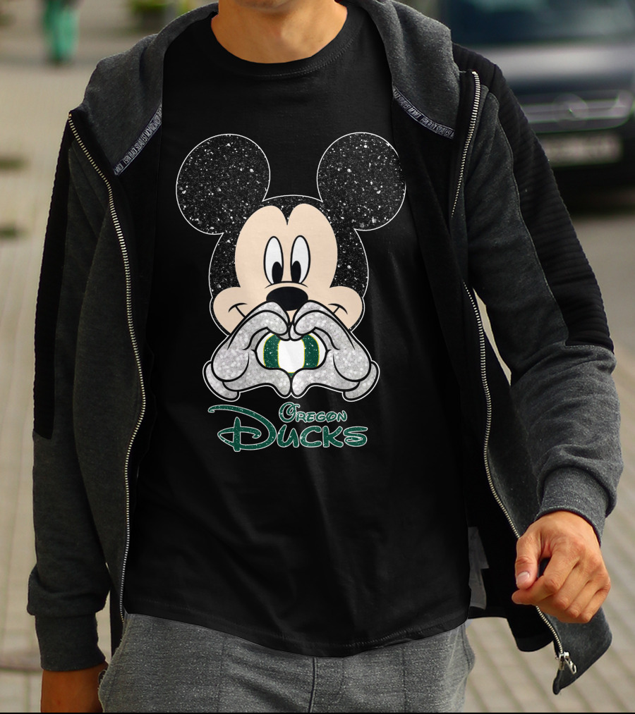 Mickey Mouse Oregon Ducks Heart Hands T-Shirt