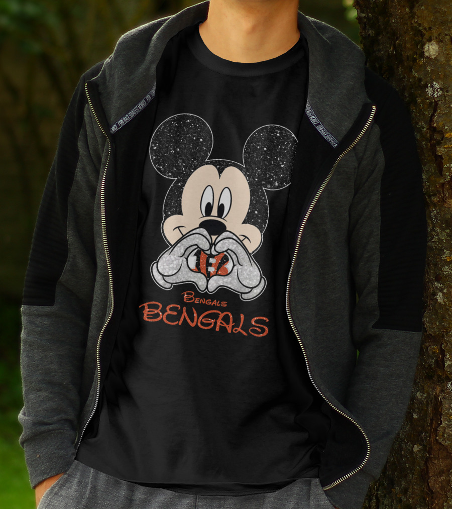 Mickey Bengals Love Cincinnati Bengals T-Shirt
