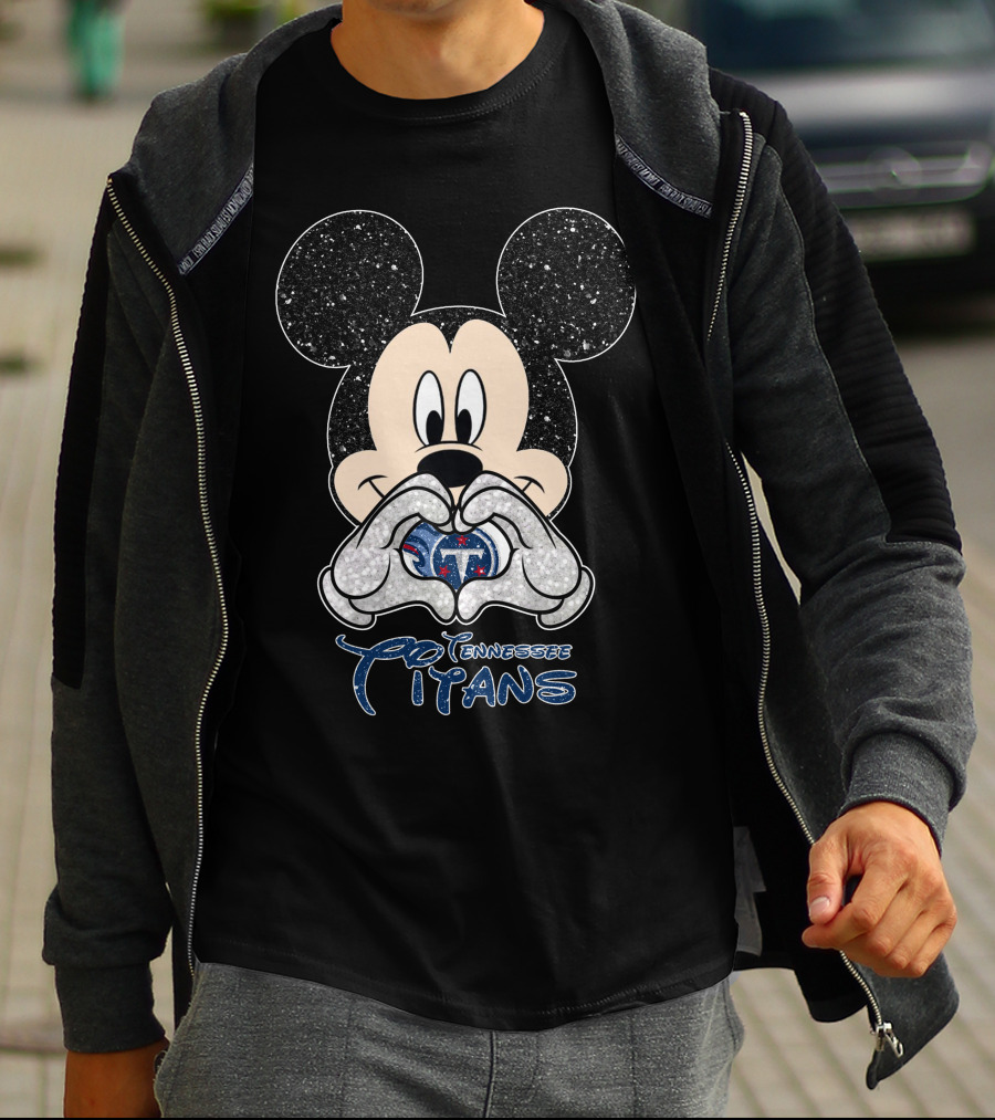 Mickey Mouse Heart Tennessee Titans Football Fan T-Shirt