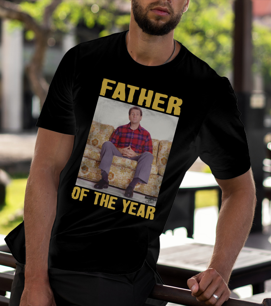 Father Of The Year Married With Children Al Bundy Sitting On Couch T-Shirt