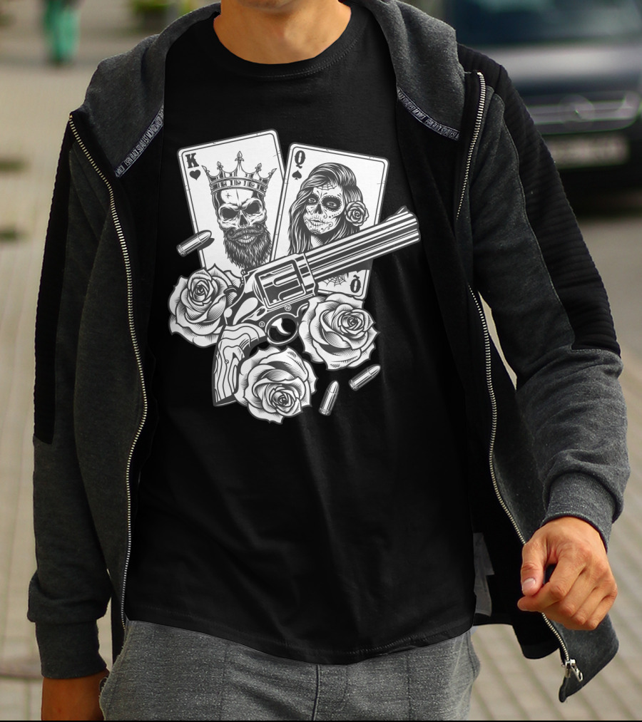 Hippie V Dead Rainbow Bertha Tie Dye King Queen Playing Cards Skulls Gun Roses Bullets T-Shirt