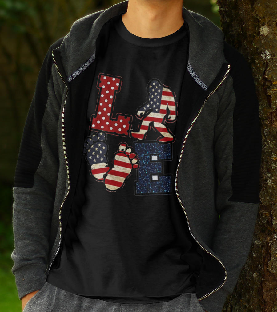 Patriotic Bigfoot Love American Flag T-Shirt