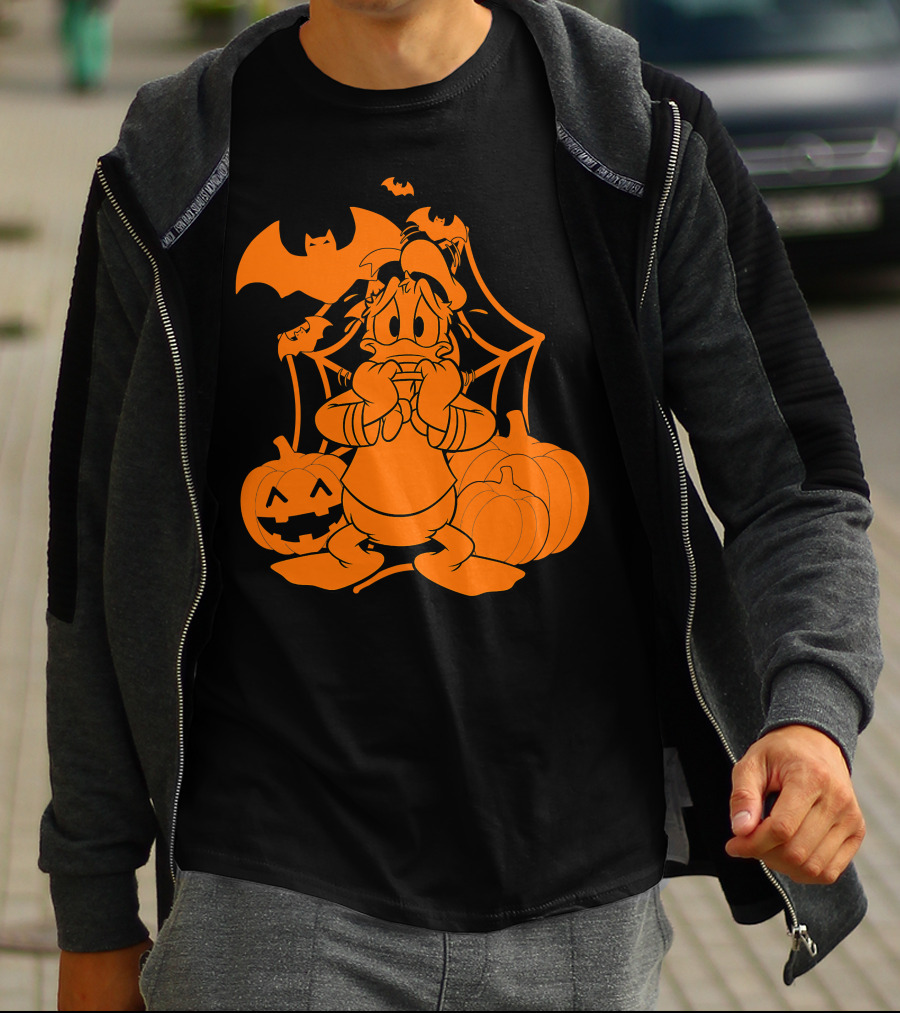 Donald Duck Halloween Pumpkins With Bat And Spider Webs T-Shirt