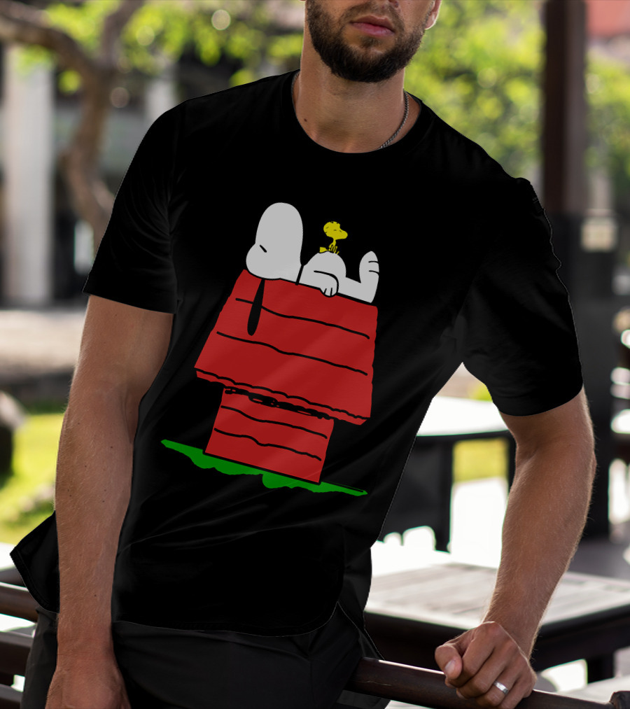 Snoopy And Woodstock Relaxing On Doghouse Roof T-Shirt