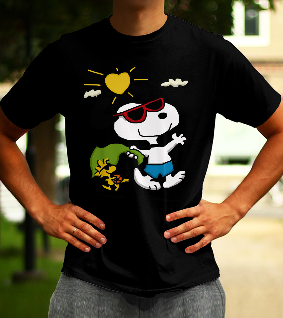 Snoopy And Woodstock Summer Fun Sun Heart Sunglasses T-Shirt