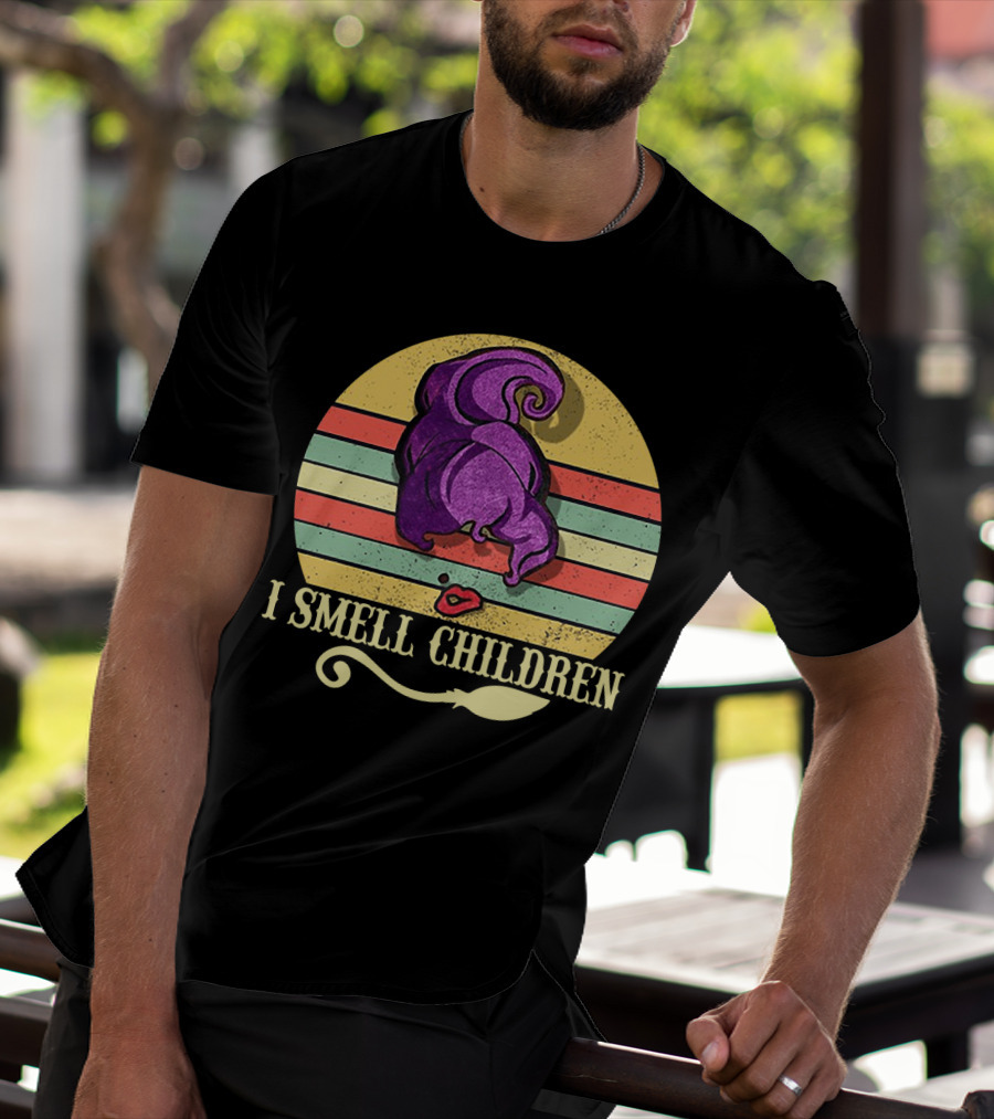 I Smell Children Vintage Sunset Mary Sanderson Hocus Pocus Witch Hat Retro Stripes T-Shirt