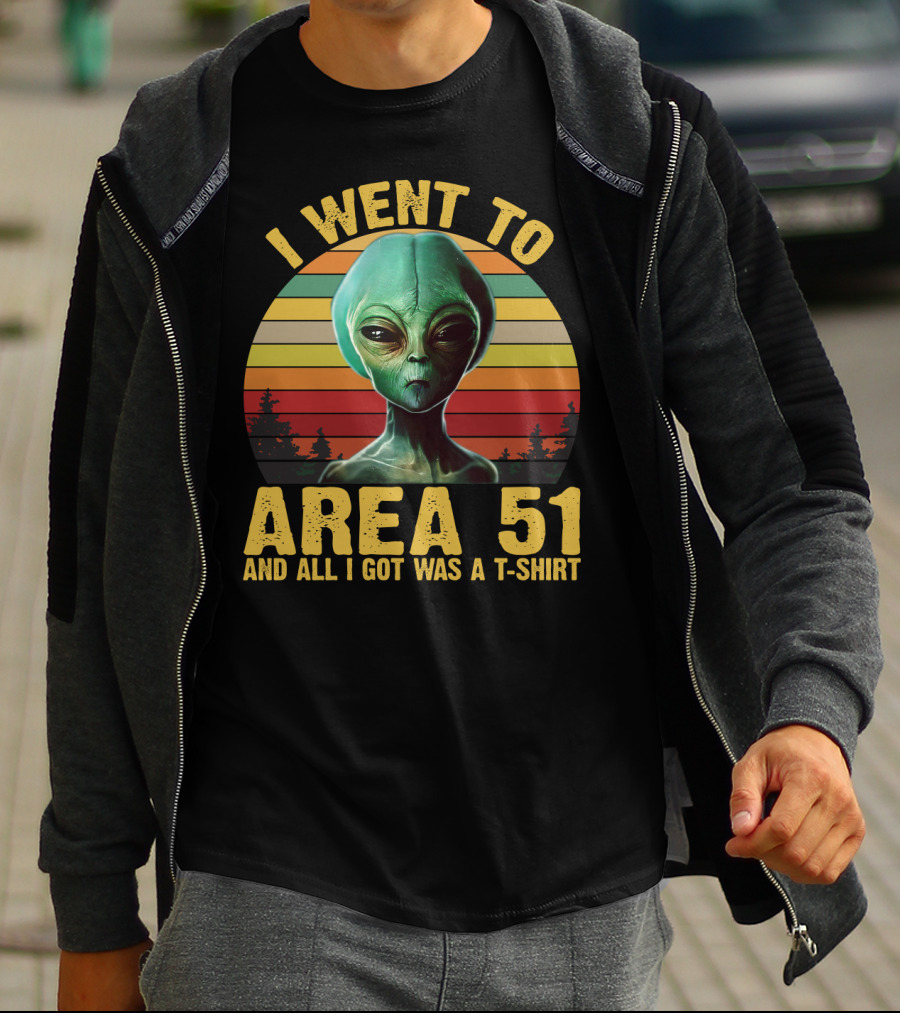 I Went To Area 51 And All I Got Was A T-Shirt With Funny Alien Retro Sunset T-Shirt