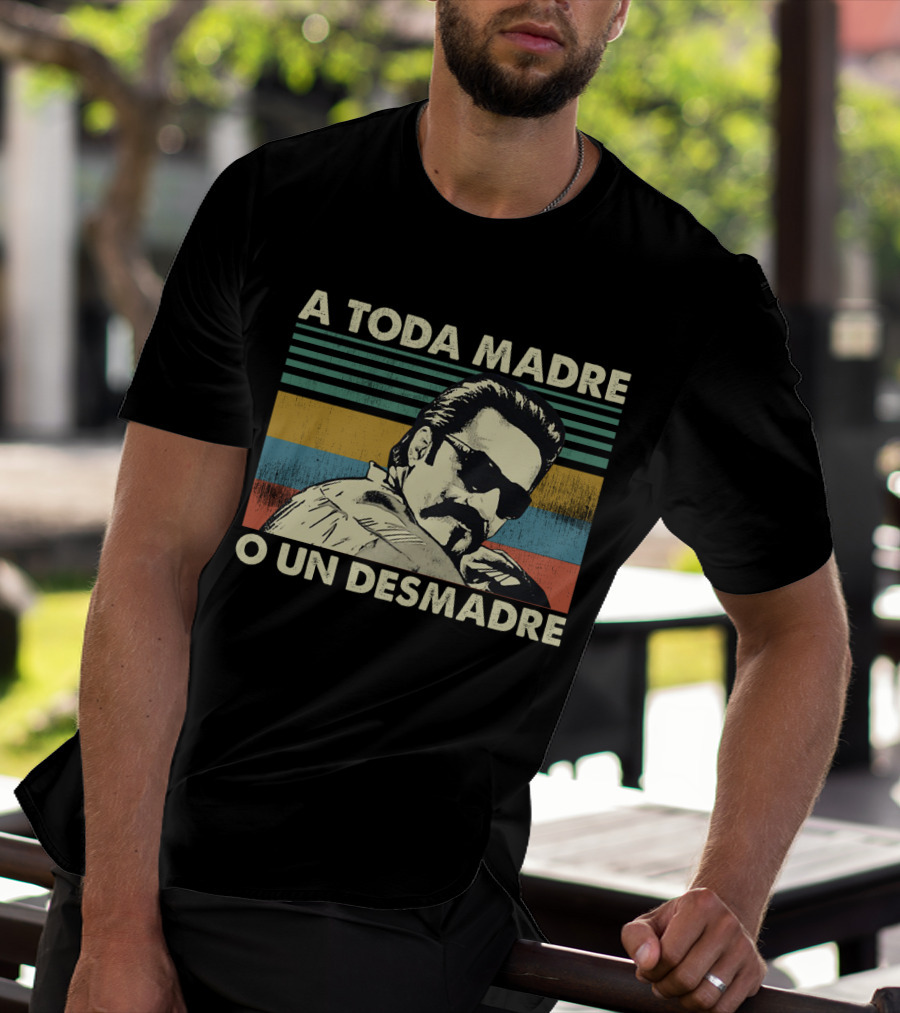 A Toda Madre O Un Desmadre Vintage Retro Stripes Cool Sunglasses T-Shirt