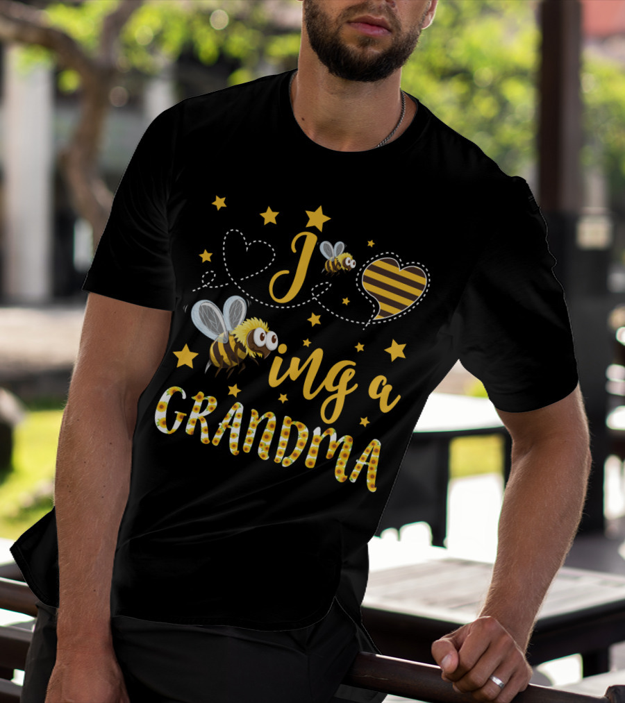 Grandma Bee And Sunflower Heart Delightful Sentiment T-Shirt