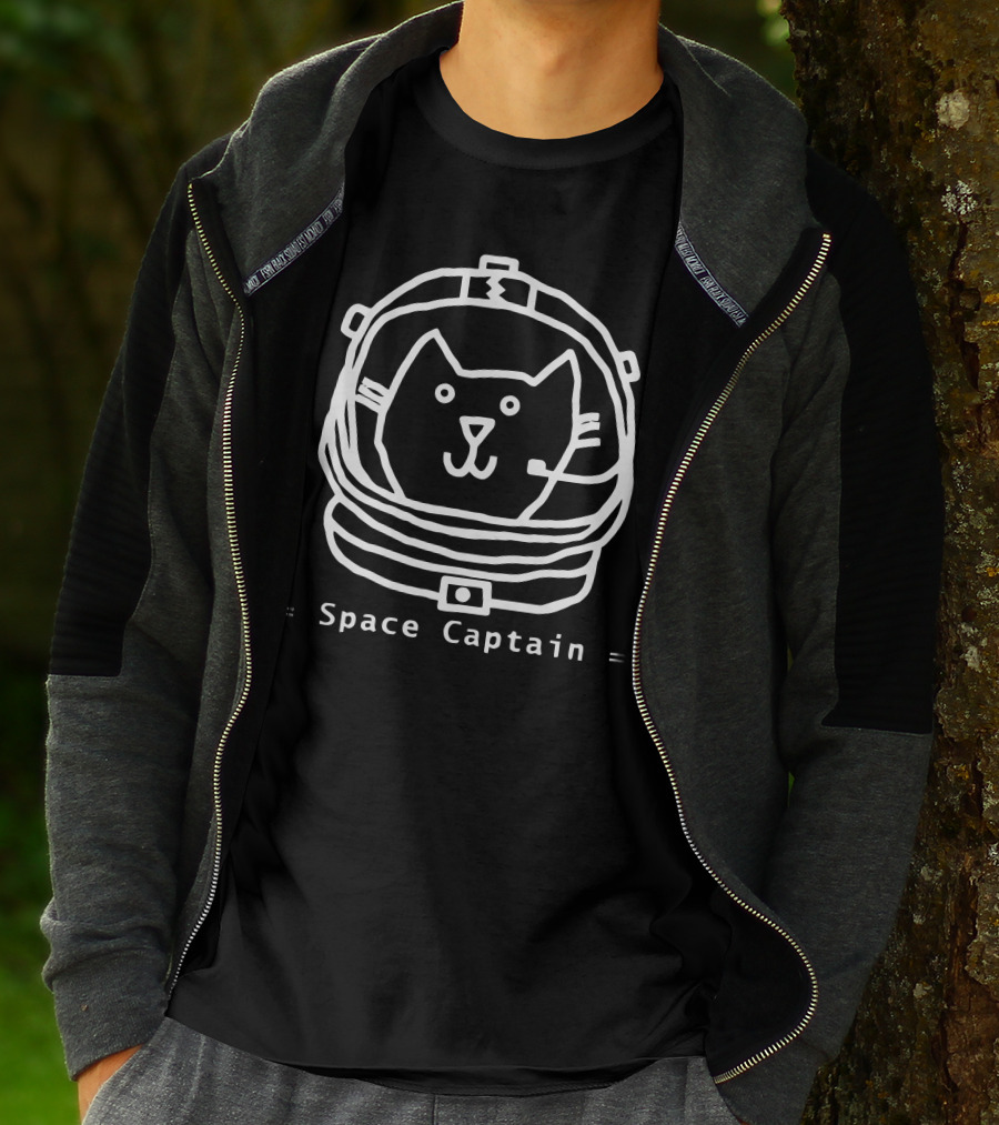 Space Captain Cat In Spacesuit T-Shirt