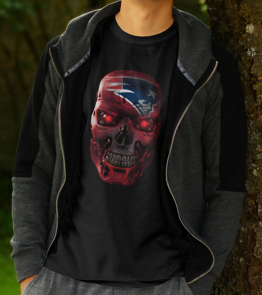 SKULL PATRIOTS TERMINATOR STYLE RED EYES T-Shirt