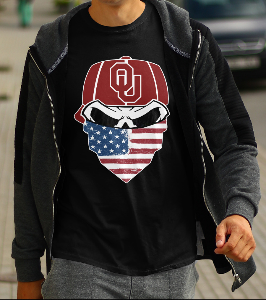 SOONERS Skuls OU American Flag Bandana Skull T-Shirt
