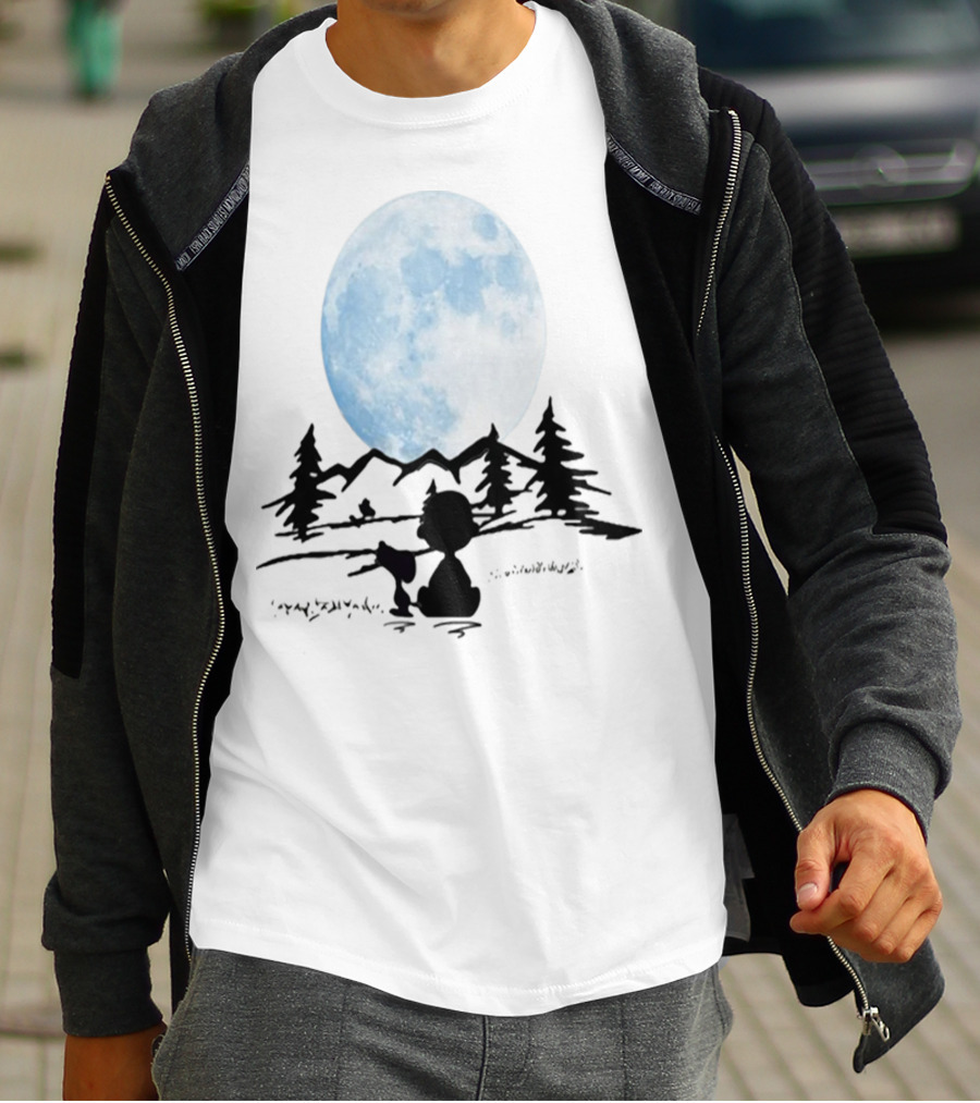 Snoopy And Charlie Brown Camping Under Full Moon T-Shirt