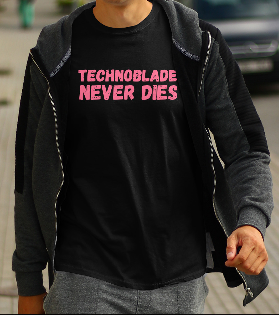 Technoblade Never Dies T-Shirt