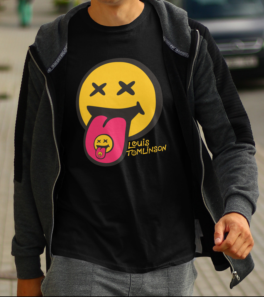 Louis Tomlinson Merch Smiley Face Tongue Out Summer T-Shirt