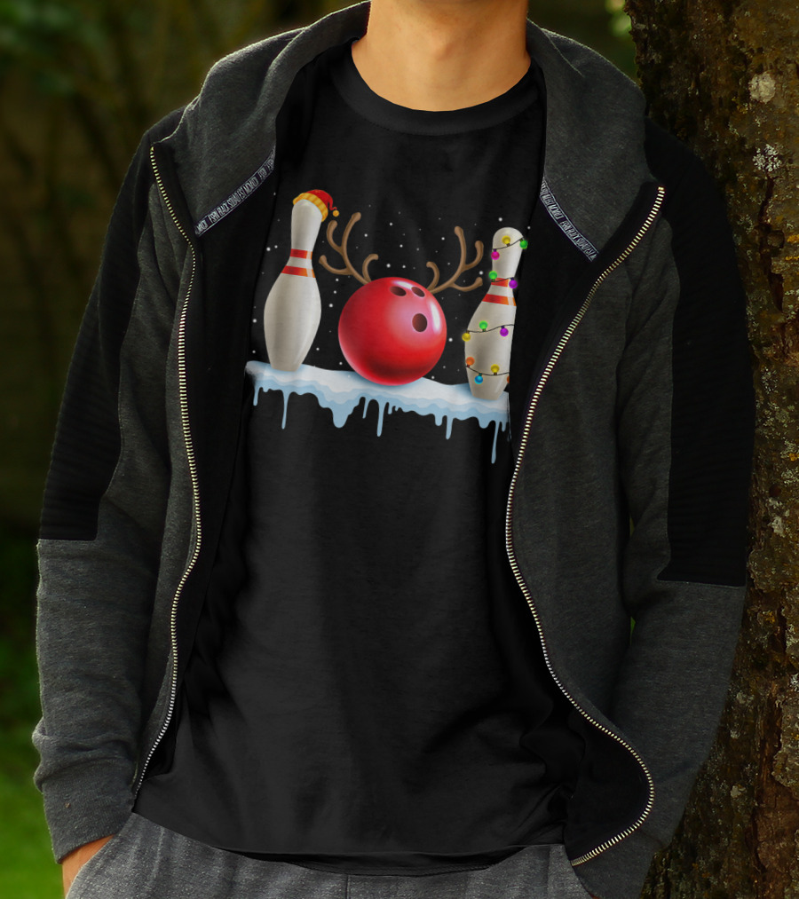 Christmas Santa Hat Reindeer Bowling Ball And Xmas Lights Bowling Pins Lover T-Shirt