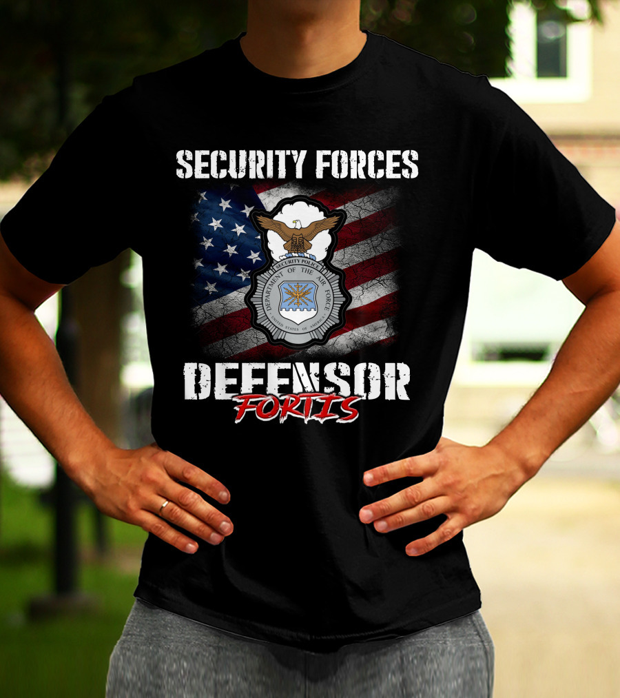 Security Forces Defensor Fortis United States Air Force Flag Badge T-Shirt