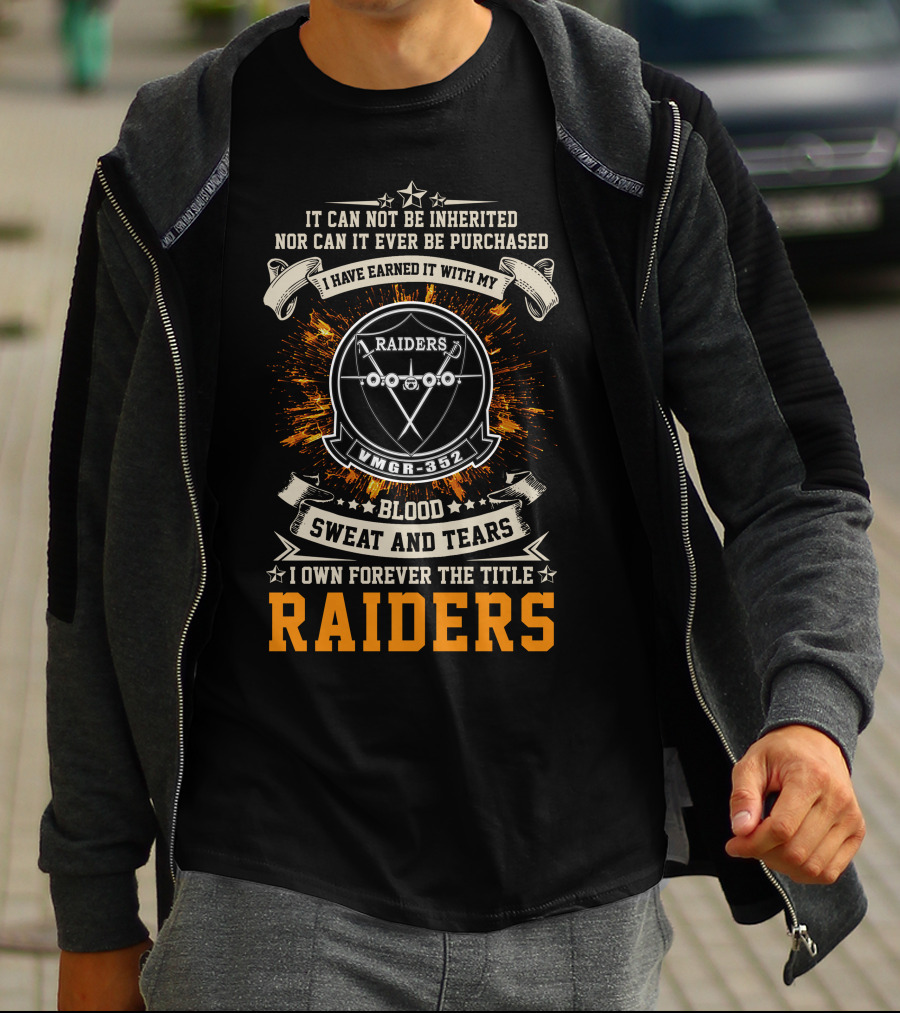 Vmgr-352 Raiders Blood Sweat And Tears Victory Banner T-Shirt