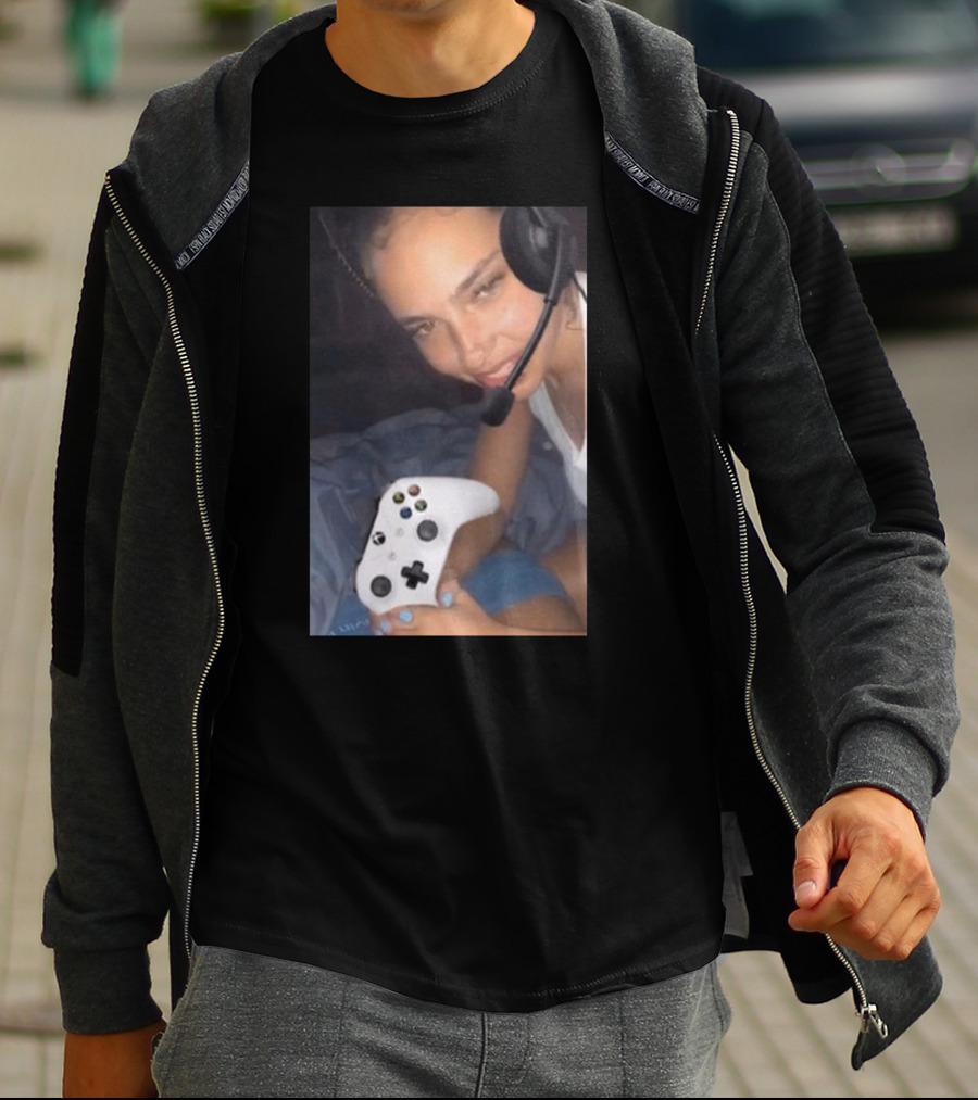 Ash Kaashh Merch Gamer Headset Controller T-Shirt