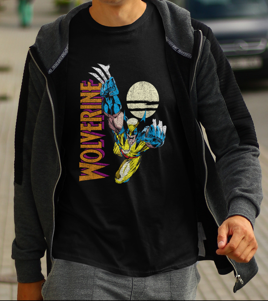 Wolverine Vintage Colorful Claws Action With Moon Marvel X Men Classic T-Shirt