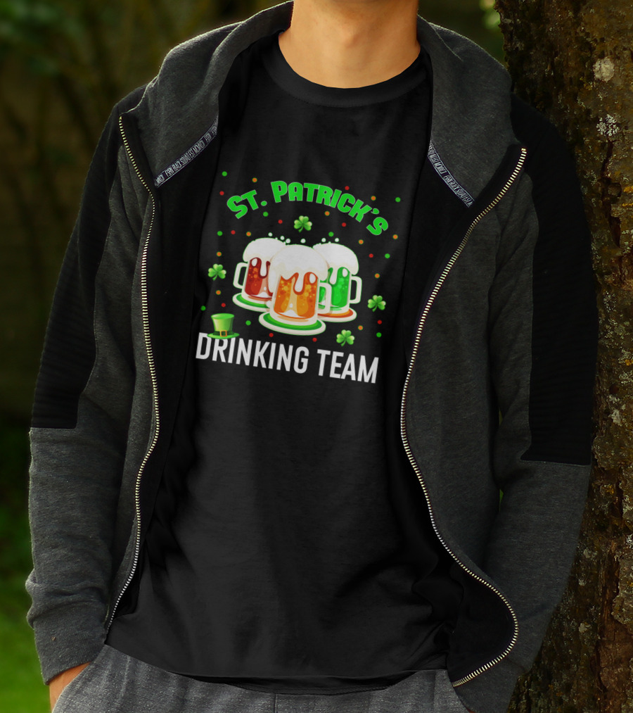 St Patrick's Drinking Team Beers And Shamrocks T-Shirt