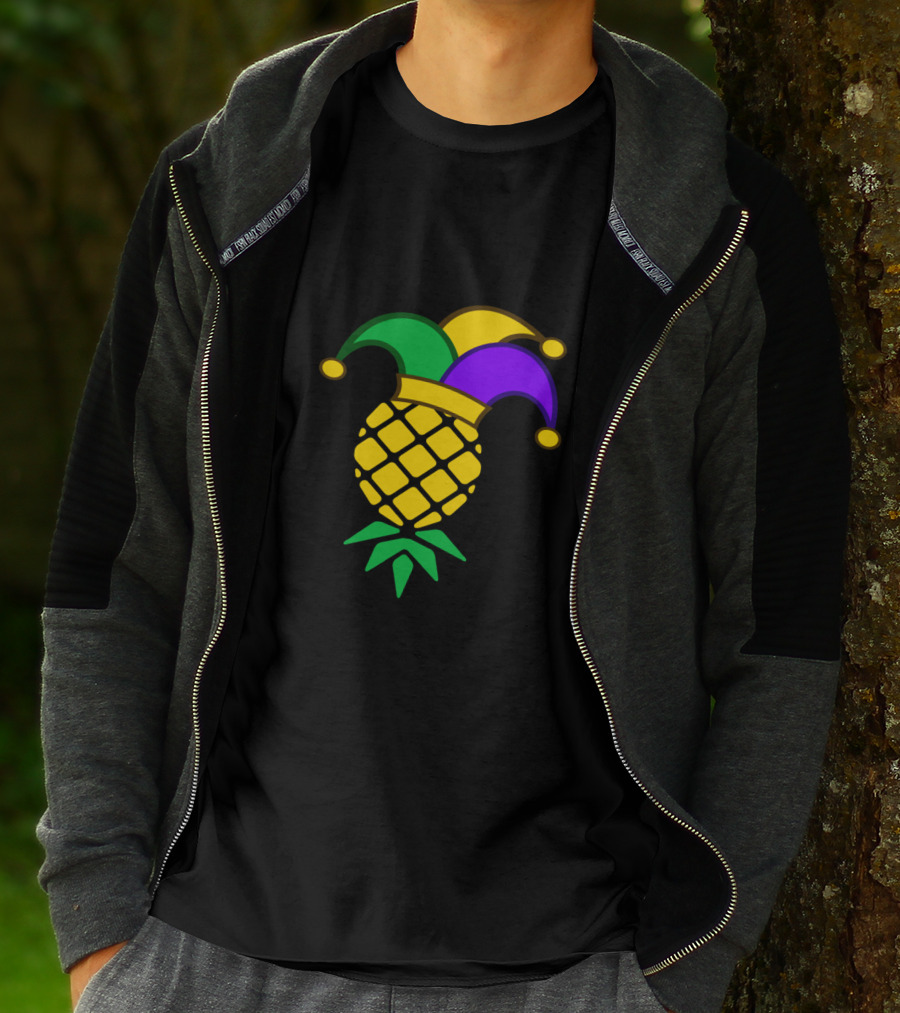 Upside Down Pineapple Jester Hat Mardi Gras T-Shirt