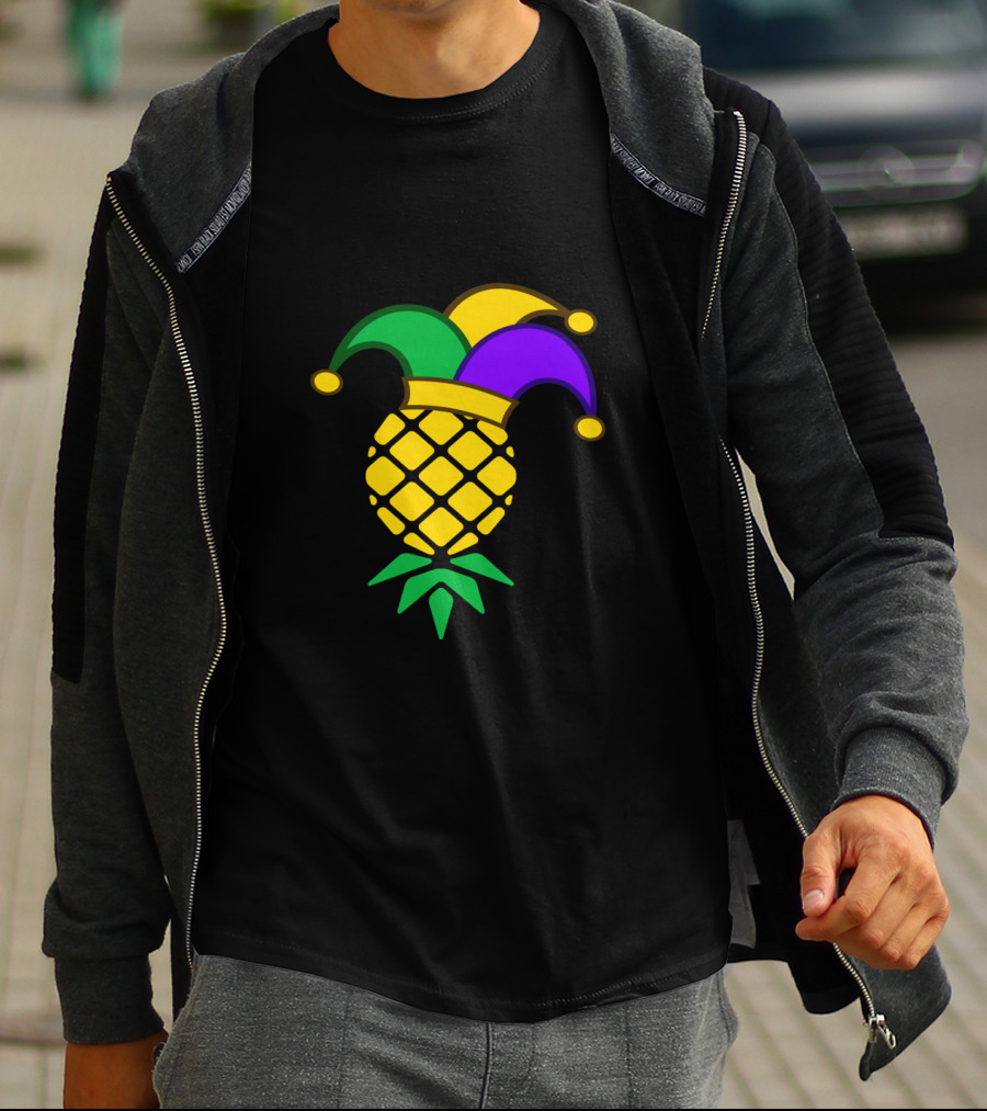 Upside Down Pineapple Jester Hat Mardi Gras T-Shirt