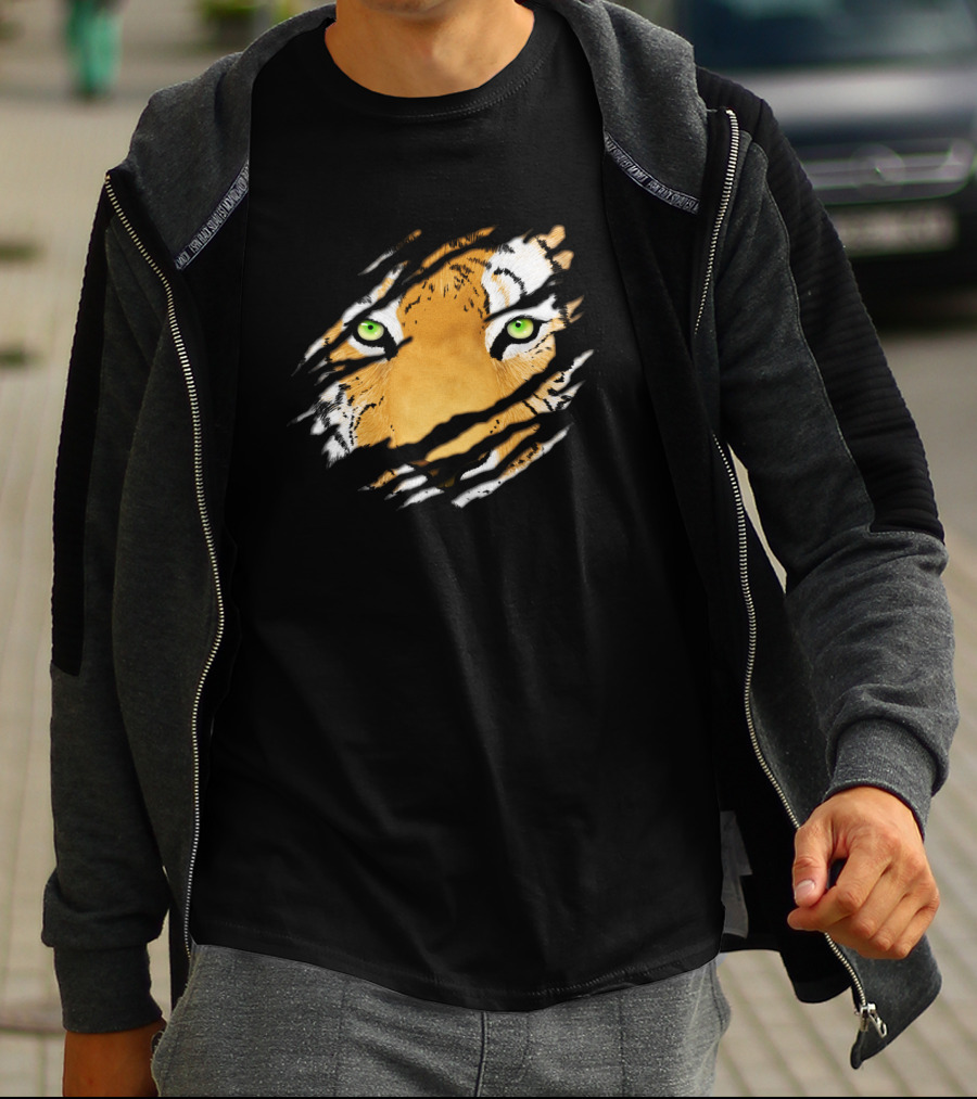 Tiger In Me Green-Eyed Wildlife Face Claw Marks T-Shirt