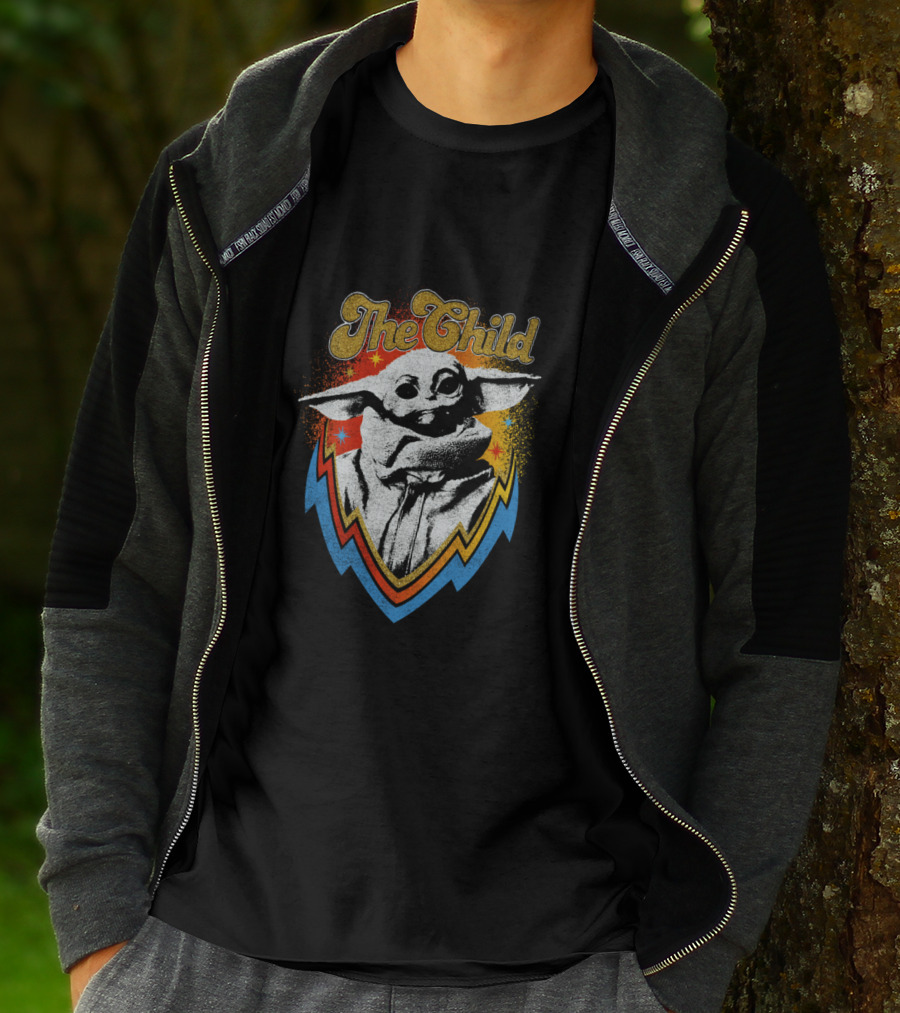 The Mandalorian The Child Vintage Badge Retro T-Shirt