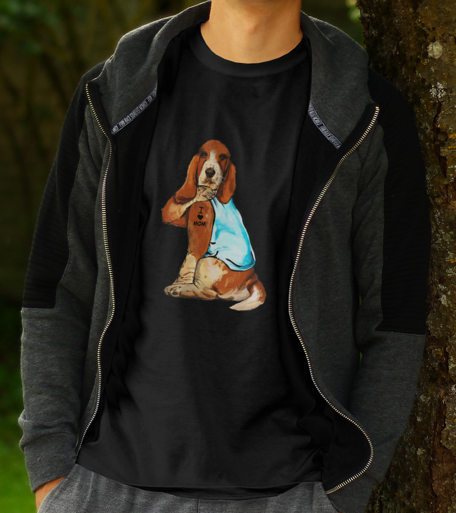 Basset Hound I Love Mom Tattoo Sitting T-Shirt