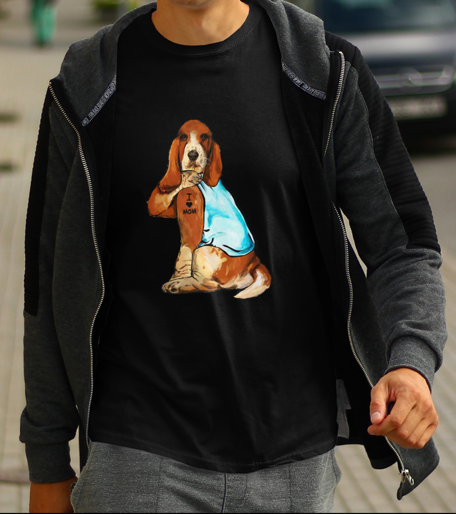 Basset Hound I Love Mom Tattoo Sitting T-Shirt