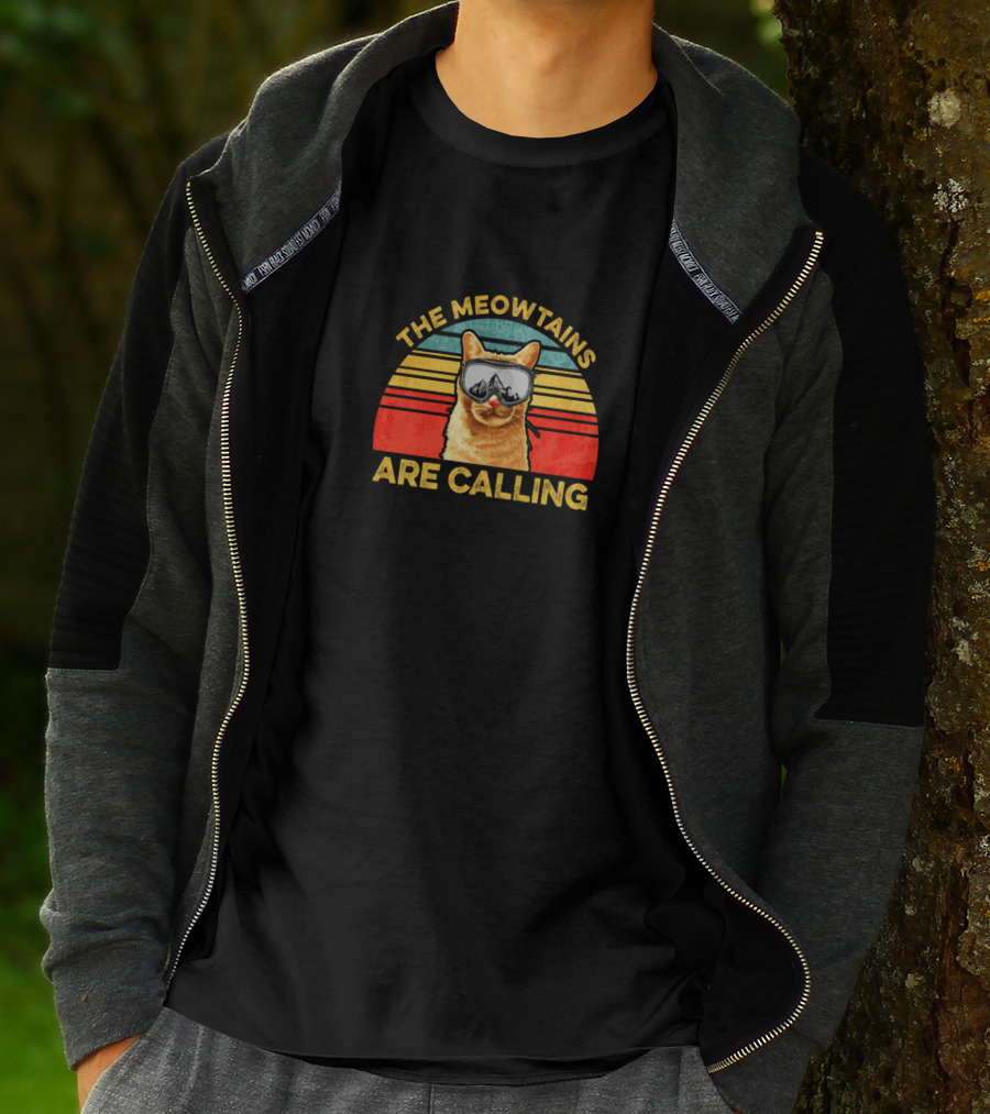The Meowtains Are Calling Cat With Goggles Retro Sunset T-Shirt