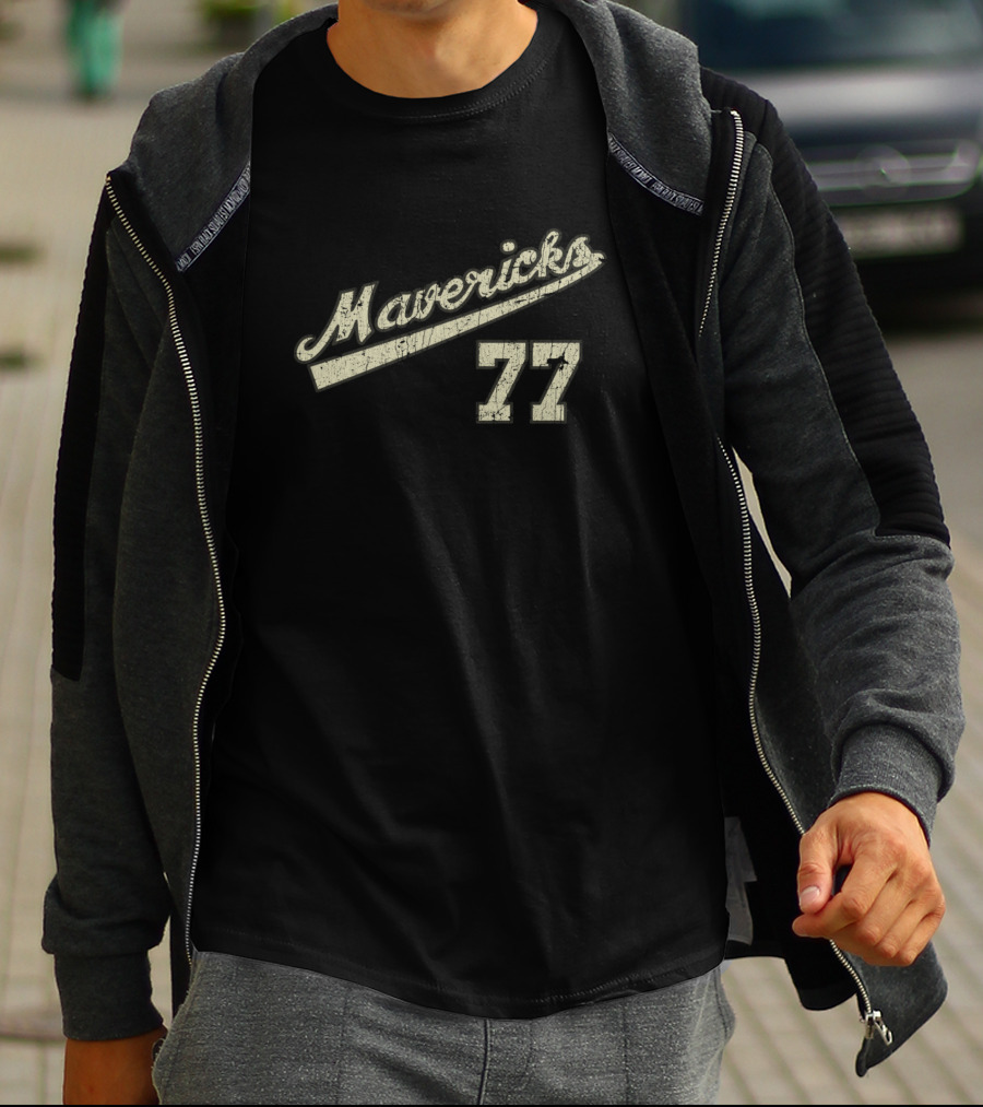 Mavericks 77 Baseball Portland Mavericks T-Shirt