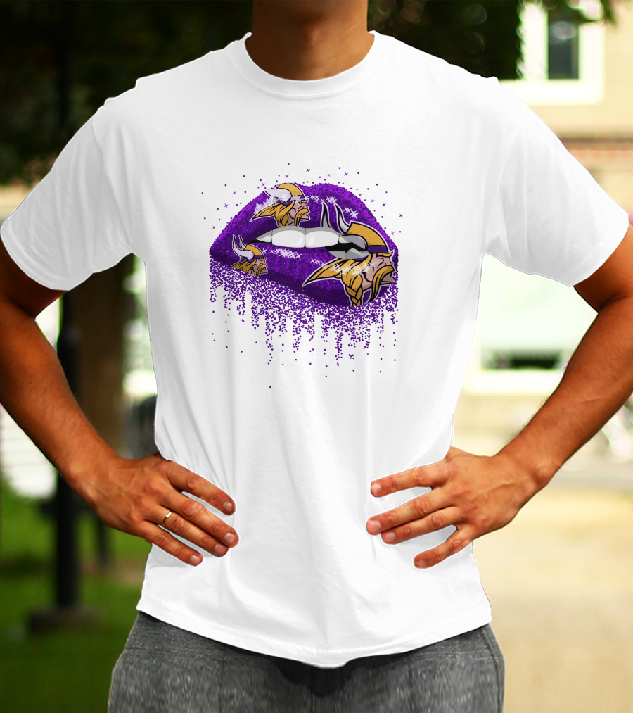 Minnesota Vikings Glitter Lips Viking Helmets T-Shirt