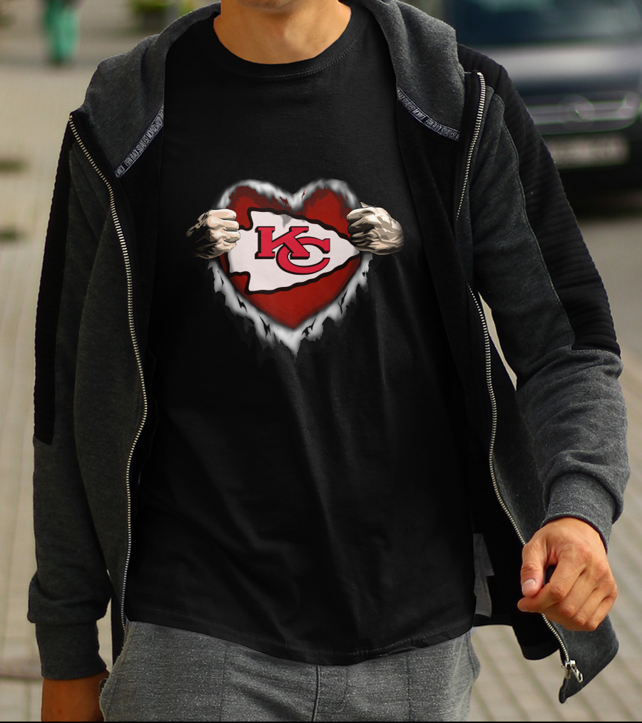 Kansas City Chiefs Heart Ripped T-Shirt