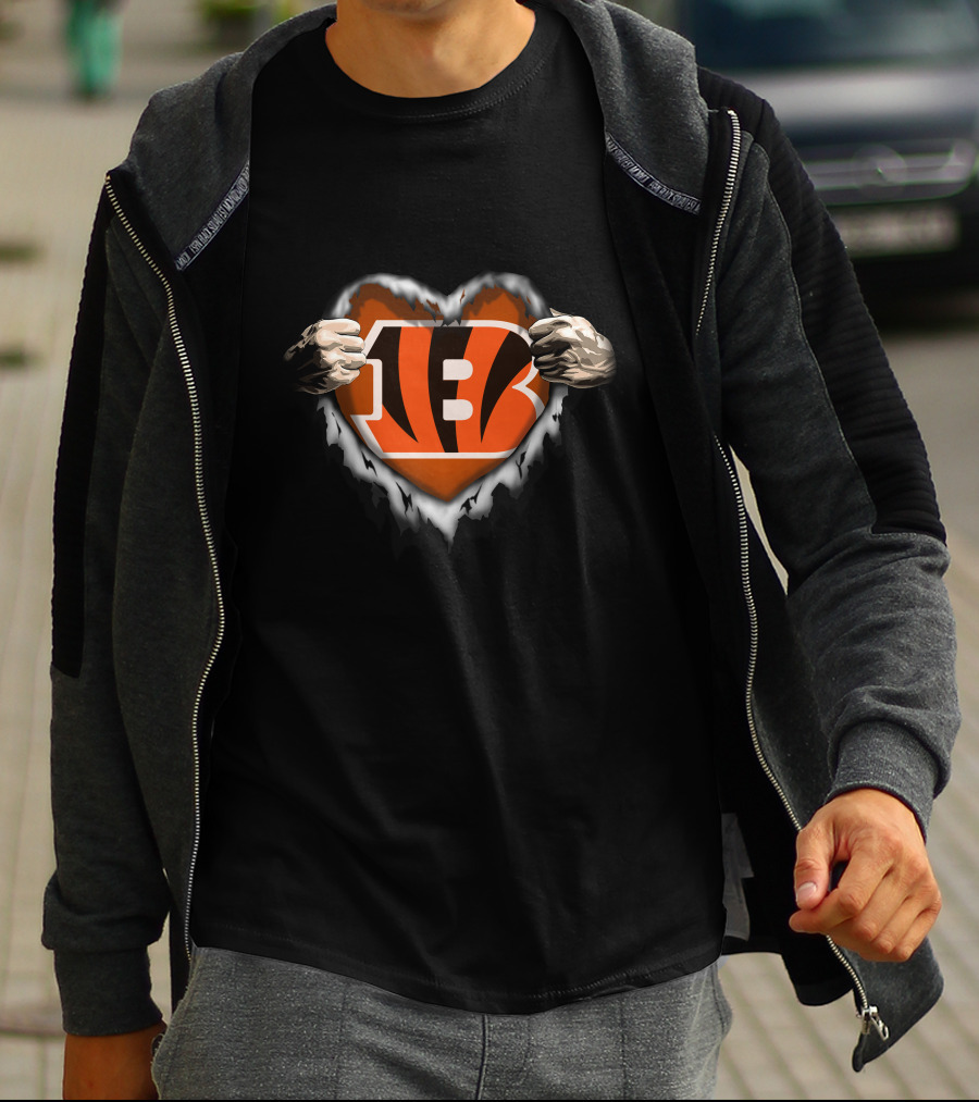 Cincinnati Bengals Ripped Logo Heart T-Shirt