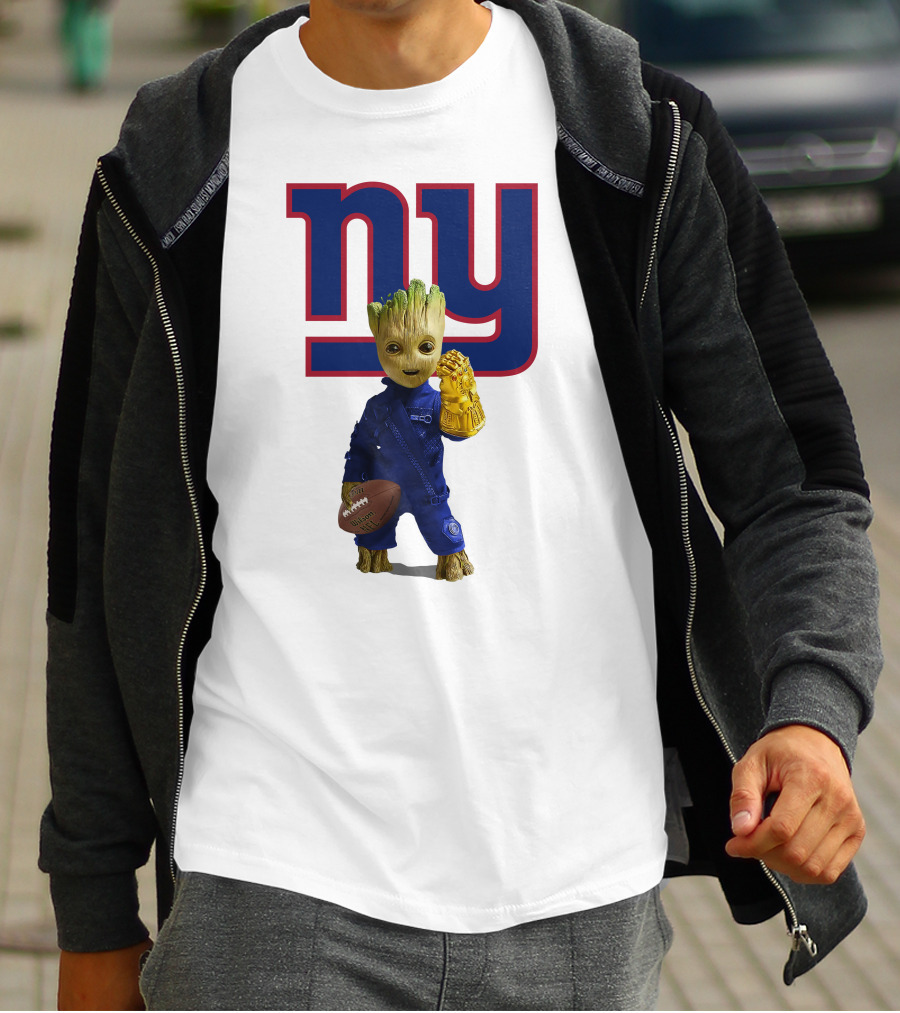 NY Giants Groot Football Infinity Gauntlet T-Shirt