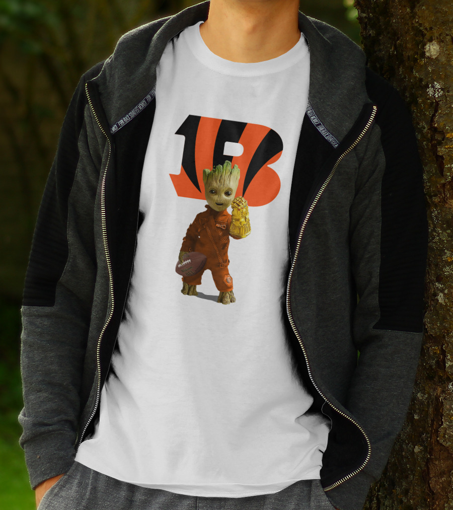Cincinnati Bengals Groot Holding Football With Infinity Gauntlet T-Shirt
