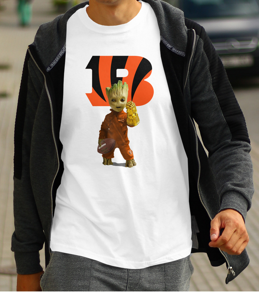 Cincinnati Bengals Groot Holding Football With Infinity Gauntlet T-Shirt