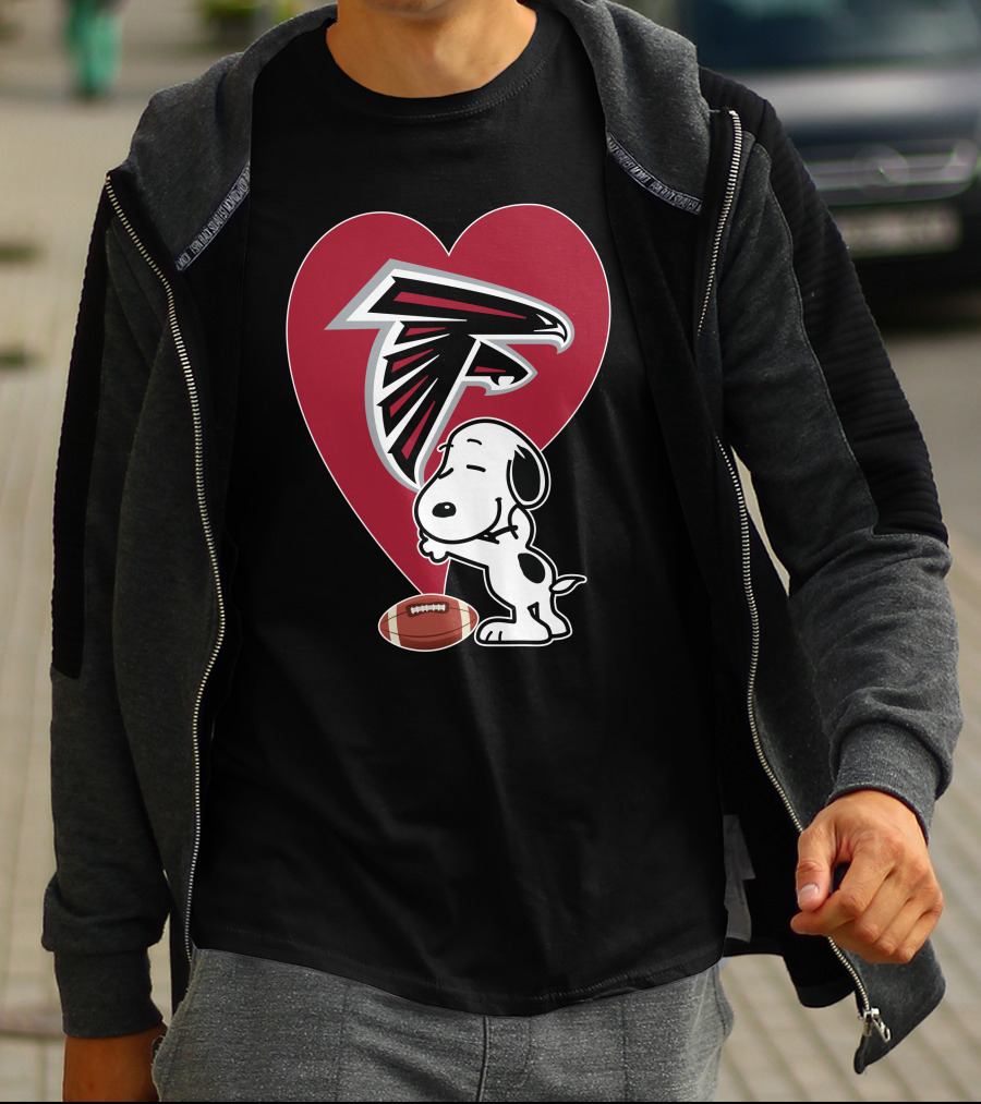 Atlanta Falcons Snoopy Heart Football Hug T-Shirt