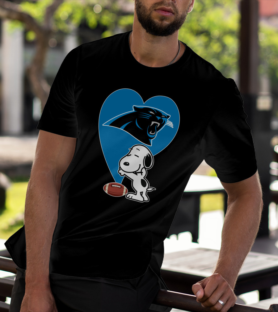 Carolina Panthers Snoopy Football Heart Hug T-Shirt