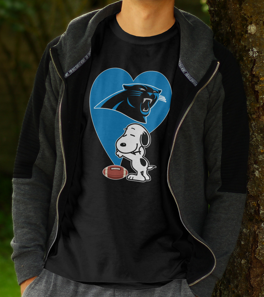 Carolina Panthers Snoopy Football Heart Hug T-Shirt