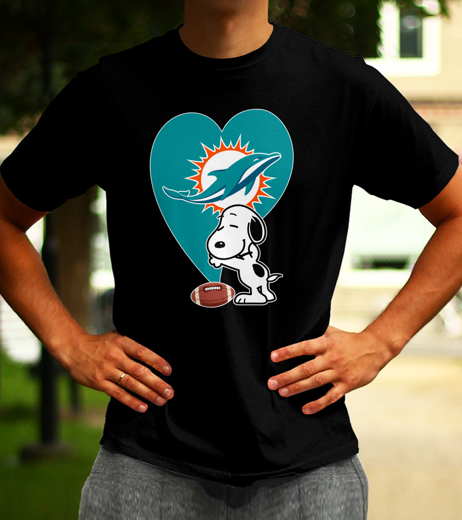 Miami Dolphins Snoopy Heart Hug Football T-Shirt