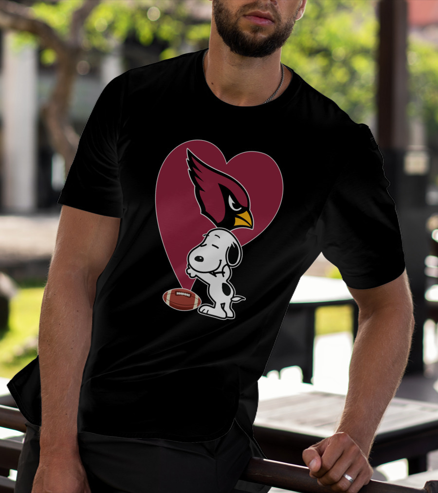 Arizona Cardinals Snoopy Hug Football Heart T-Shirt