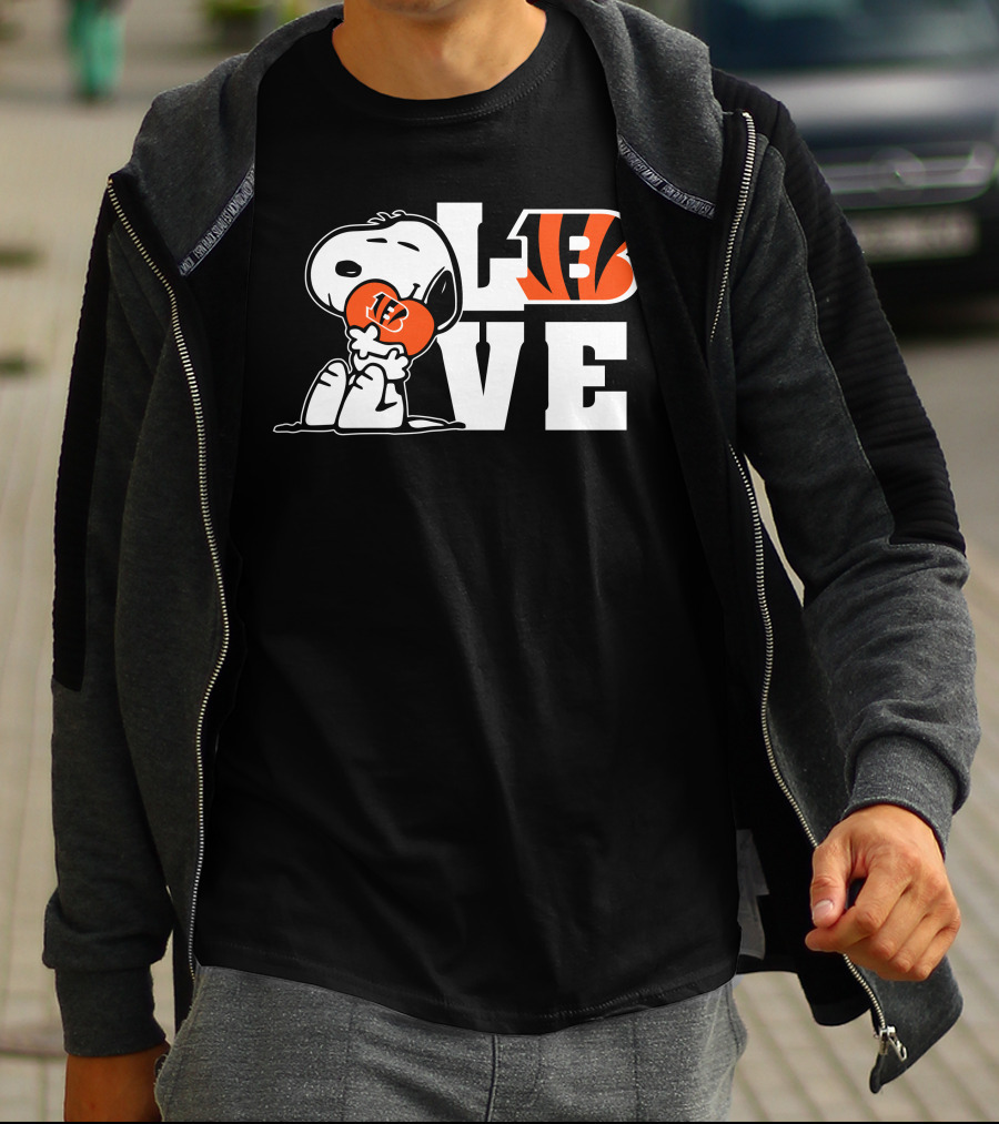 Snoopy Cincinnati Bengals Love T-Shirt