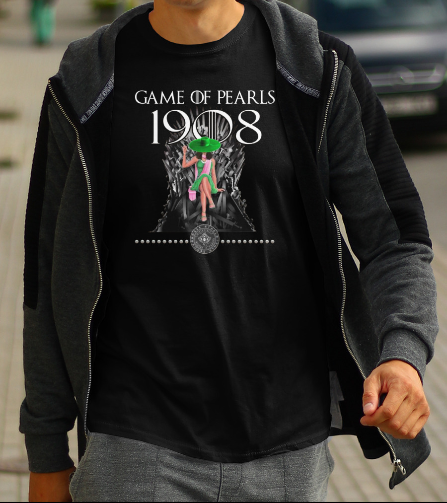 Game Of Pearls 1908 Iron Throne Pearl Necklace Green Hat Dressing Woman T-Shirt