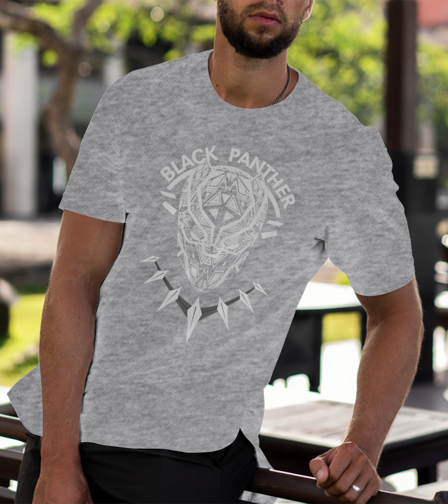 Black Panther Wakanda Tribal Mask Necklace T-Shirt