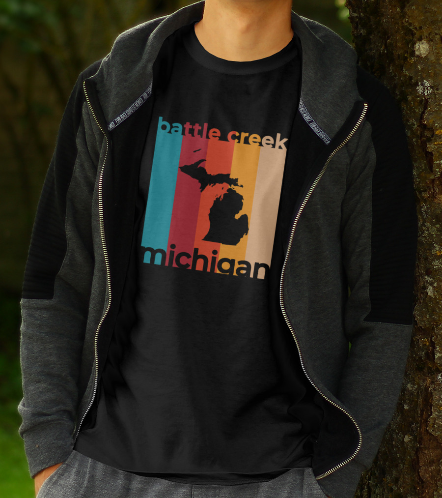 Battle Creek Michigan Michigan Silhouette Retro Stripes T-Shirt