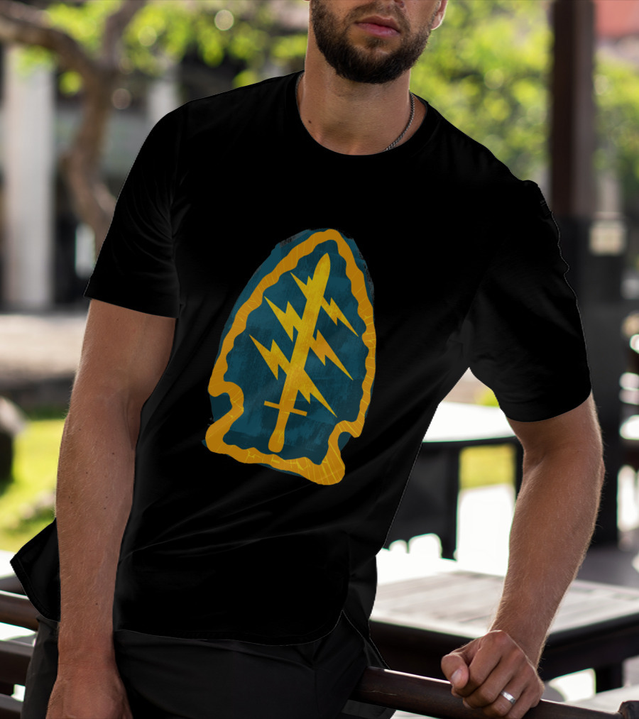 Airborne 908938 Special Forces Patch With Lightning And Sword T-Shirt