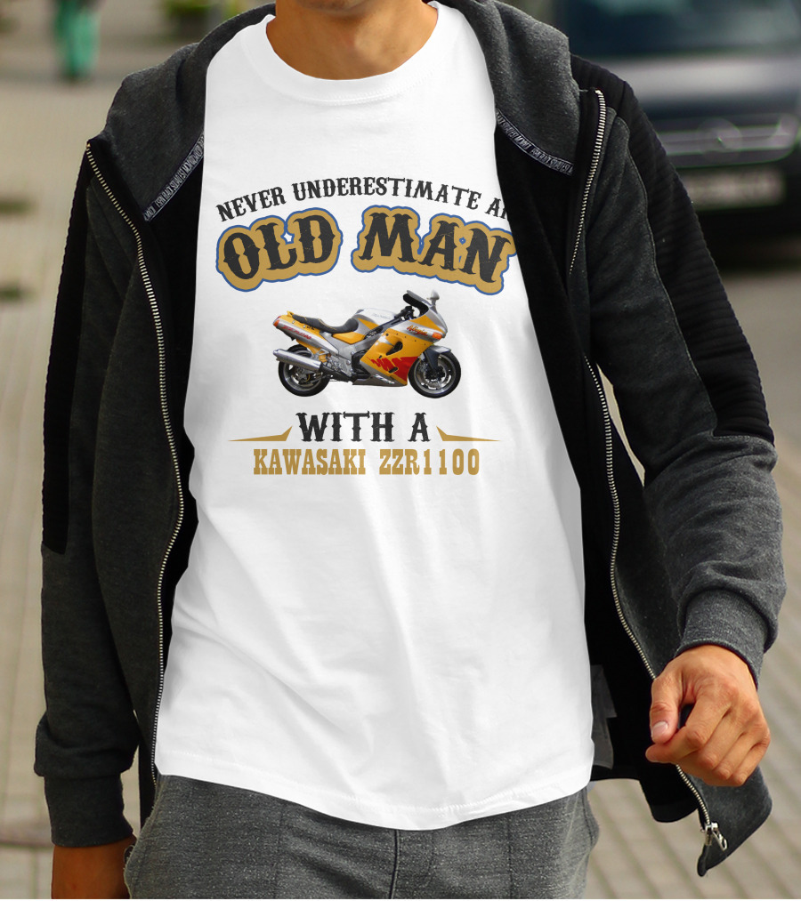 Never Underestimate An Old Man With A Kawasaki ZZR1100 T-Shirt